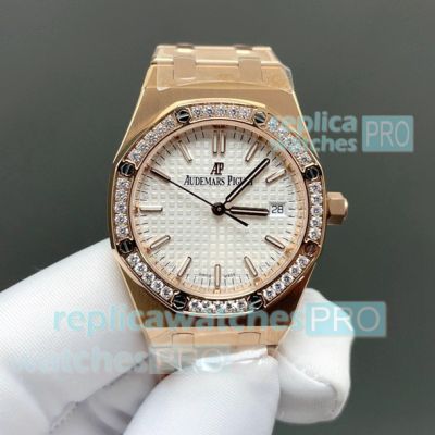 B7 Factory Swiss Copy Audemars Piguet Royal Oak Rose Gold Diamond Bezel Ladies Watch 34mm 